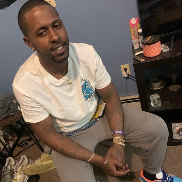 Meet your Posher, Kahlif - Picture 1 of 1